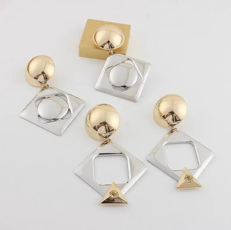 Stylish Geometric Diamond Earrings for Modern Women by eprolo