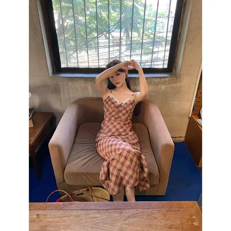 Stylish Plaid Maxi Dress for Your Holiday Getaway by eprolo