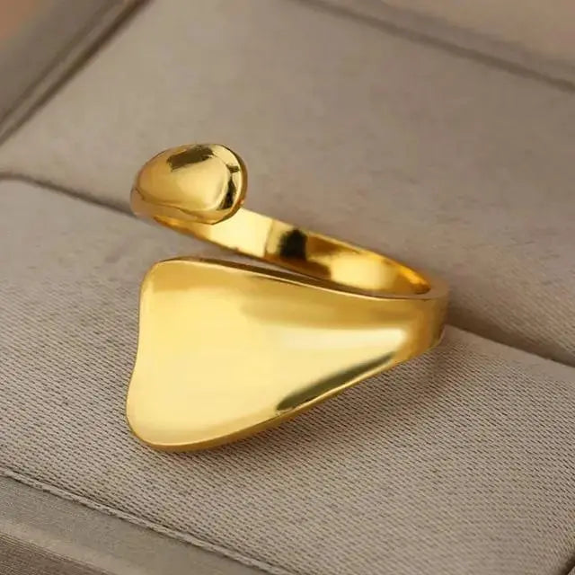 Stylish Gold Tone Ring Men for Fashion and Gifts by EPR