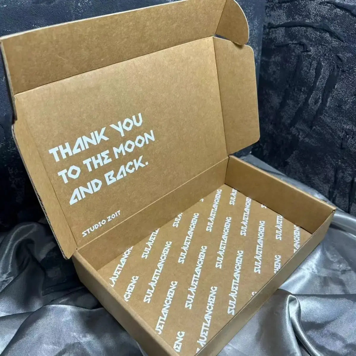 Personalized Kraft Shipping Box | Custom Logo Aircraft-Style Zipper Packaging Box by TED
