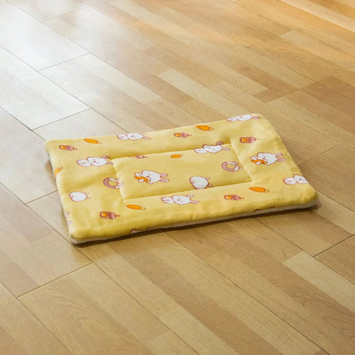 Soft Flannel Pet Blanket for Dogs and Cats - Waterproof Mat by TED