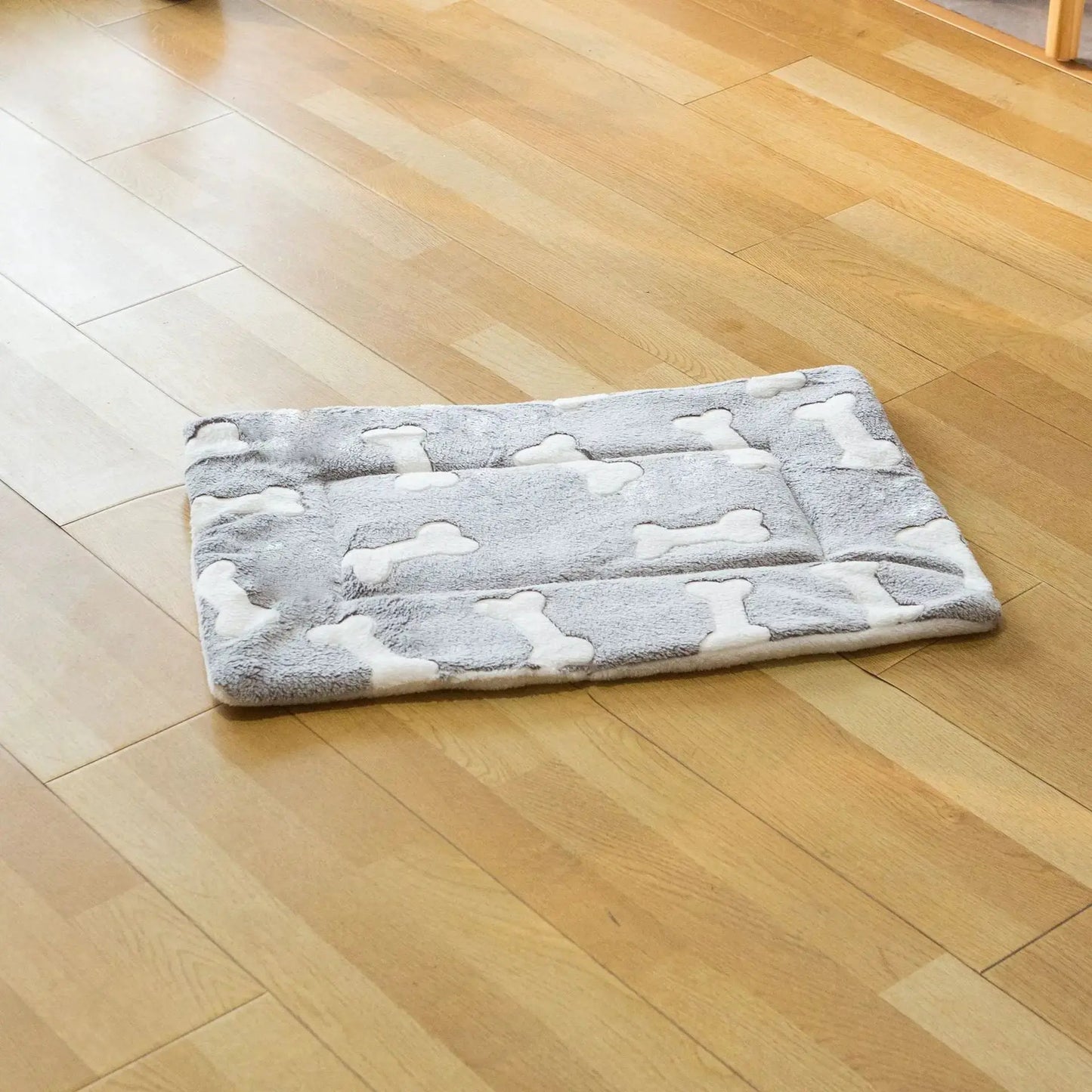 Soft Flannel Pet Blanket for Dogs and Cats - Waterproof Mat by TED