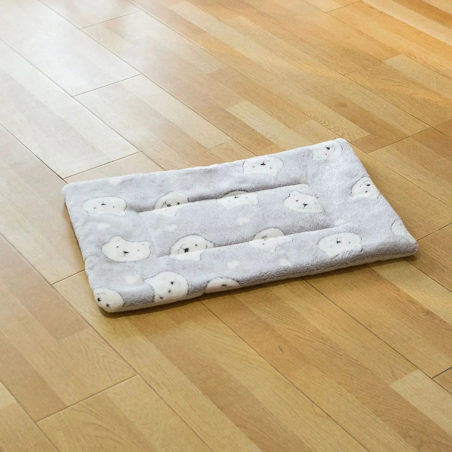 Soft Flannel Pet Blanket for Dogs and Cats - Waterproof Mat by TED