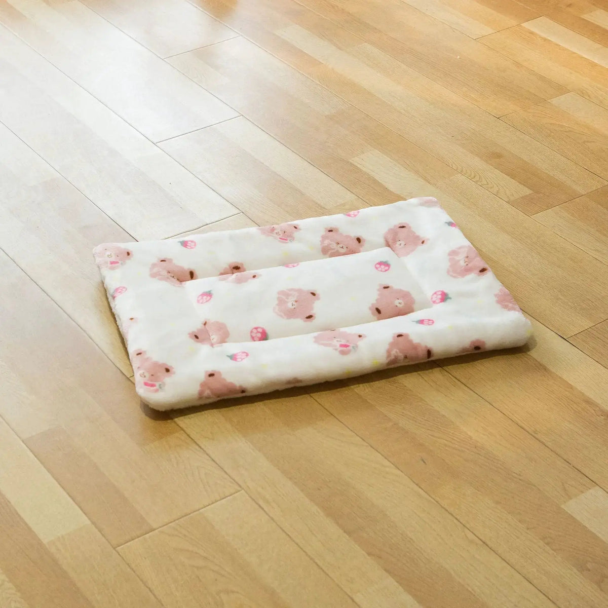 Soft Flannel Pet Blanket for Dogs and Cats - Waterproof Mat by TED