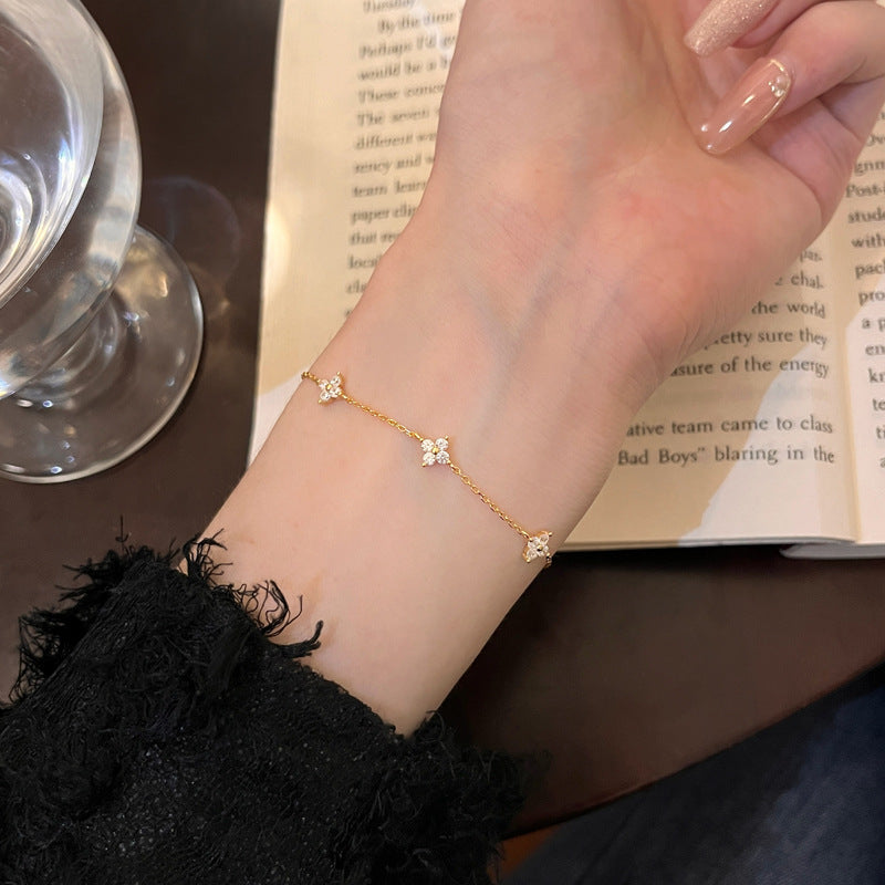 Elegant Lucky Clover Bracelet for Women - Dainty Jewelry - Cherished Harbor Gifts