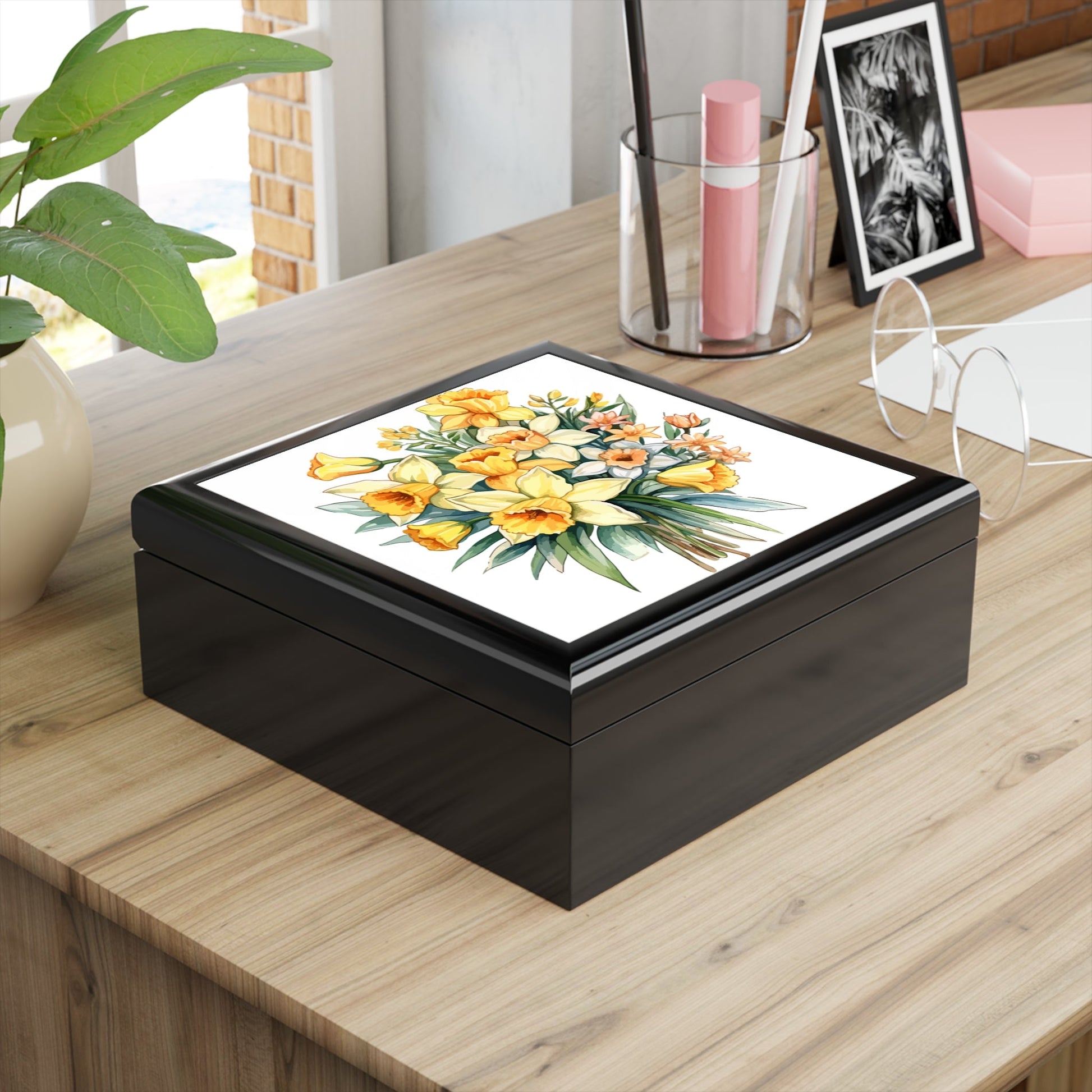 Daffodil Bouquet Jewelry Box - Handcrafted Floral Keepsake with Soft Felt Lining - Cherished Harbor Gifts