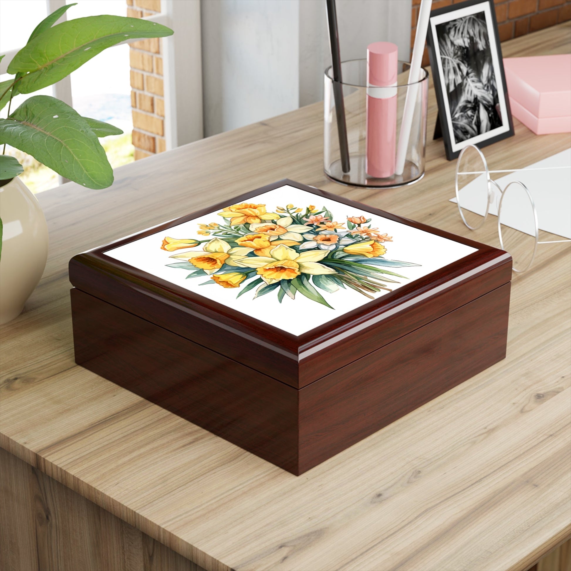 Daffodil Bouquet Jewelry Box - Handcrafted Floral Keepsake with Soft Felt Lining - Cherished Harbor Gifts