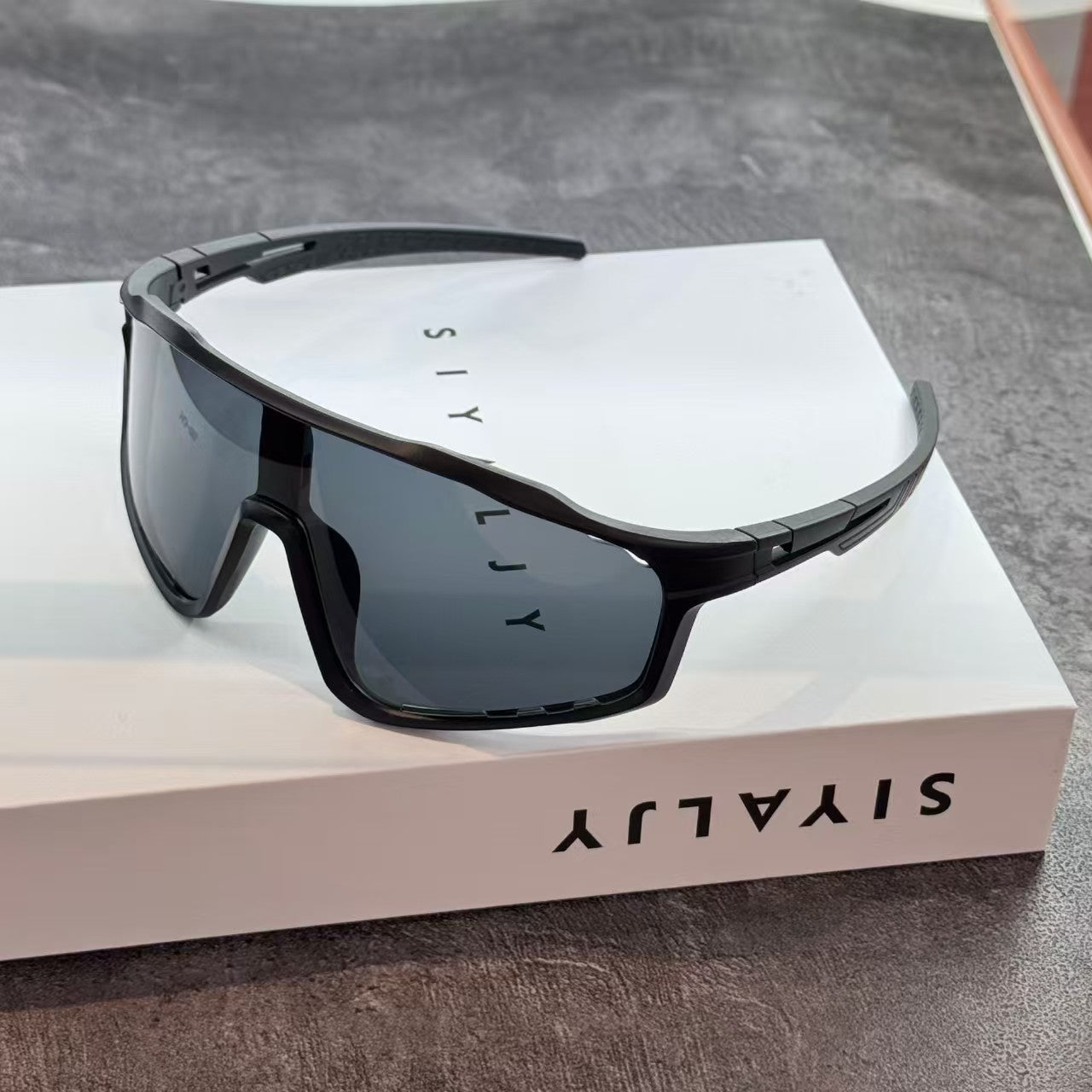 Photochromic Cycling Sunglasses for Ultimate Adventure - Cherished Harbor Gifts