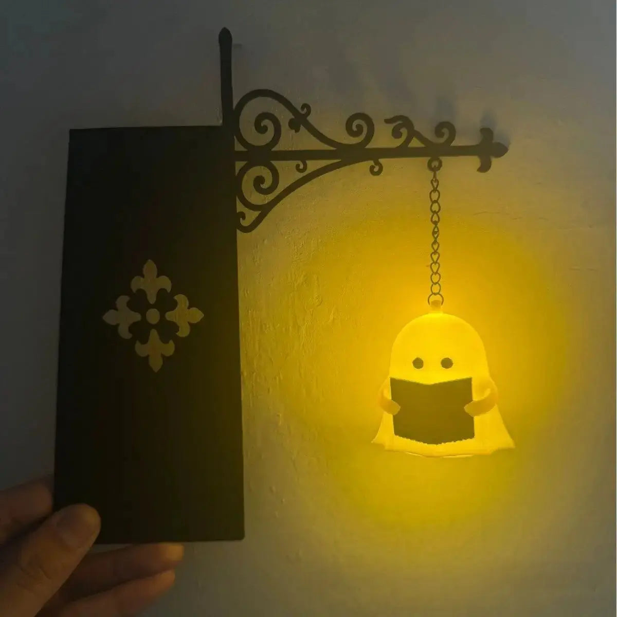 Ghost Bookshelf Lamp | Retro Halloween LED Shelf Light & Spooky Home D�cor by TED