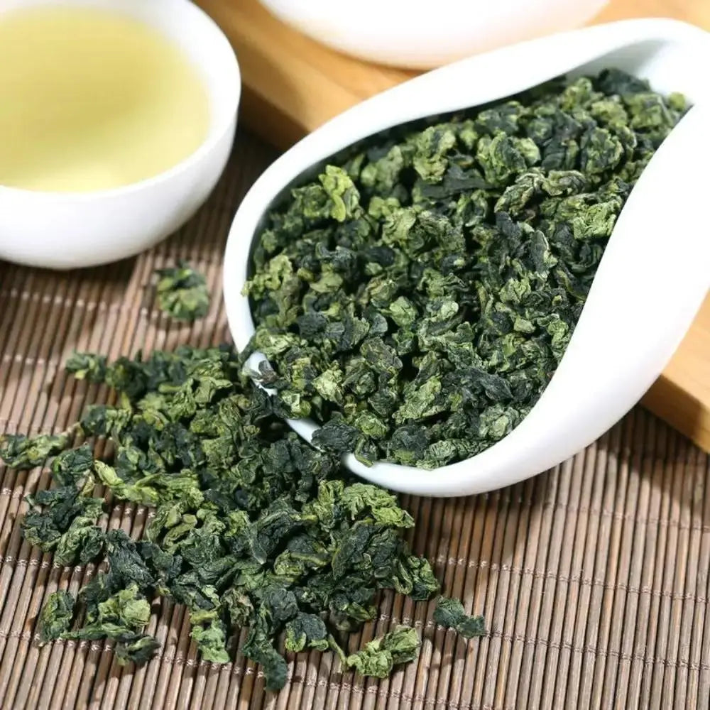 Premium Loose Leaf Oolong Tea 250g for Tea Lovers by CHG-IJ