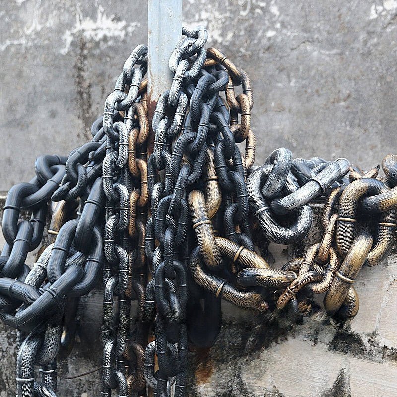 Realistic Halloween Plastic Decorative Chain Prop - Cherished Harbor Gifts