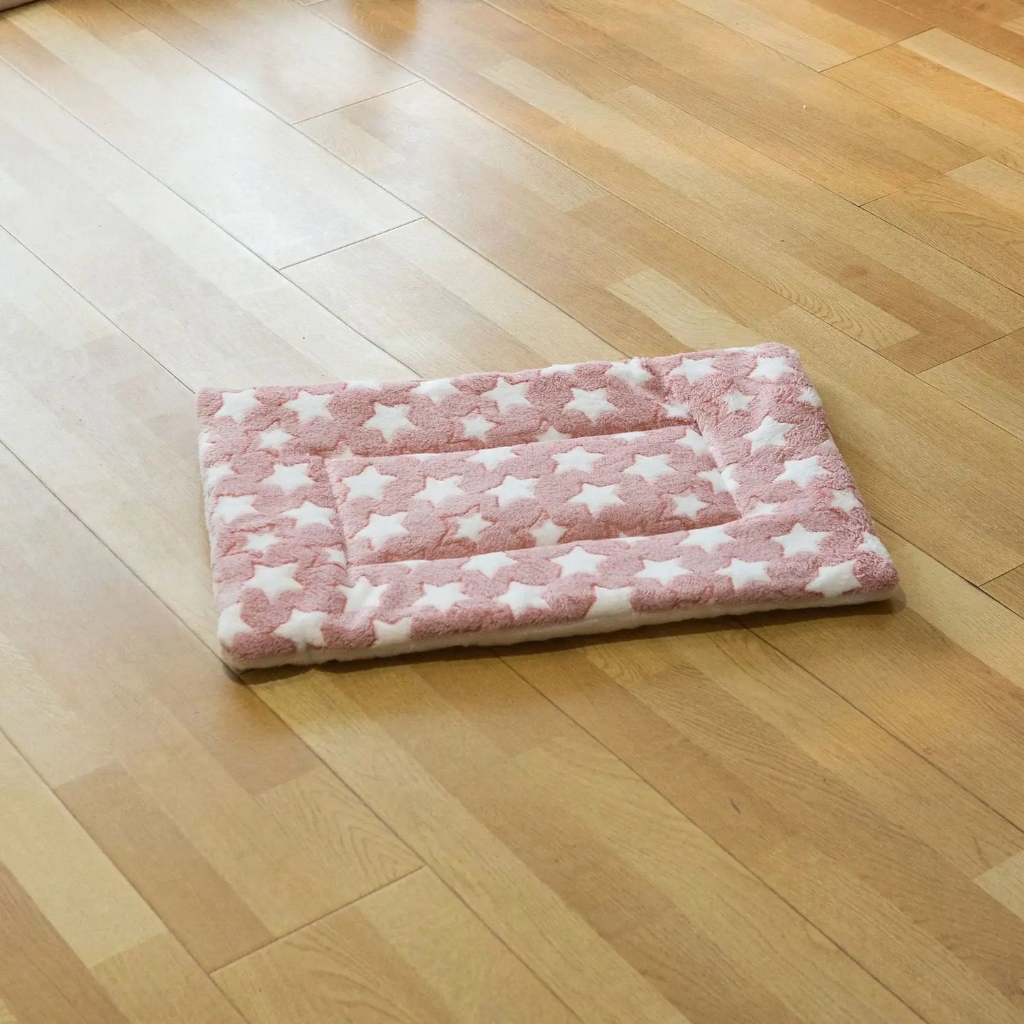 Soft Flannel Pet Blanket for Dogs and Cats - Waterproof Mat by TED